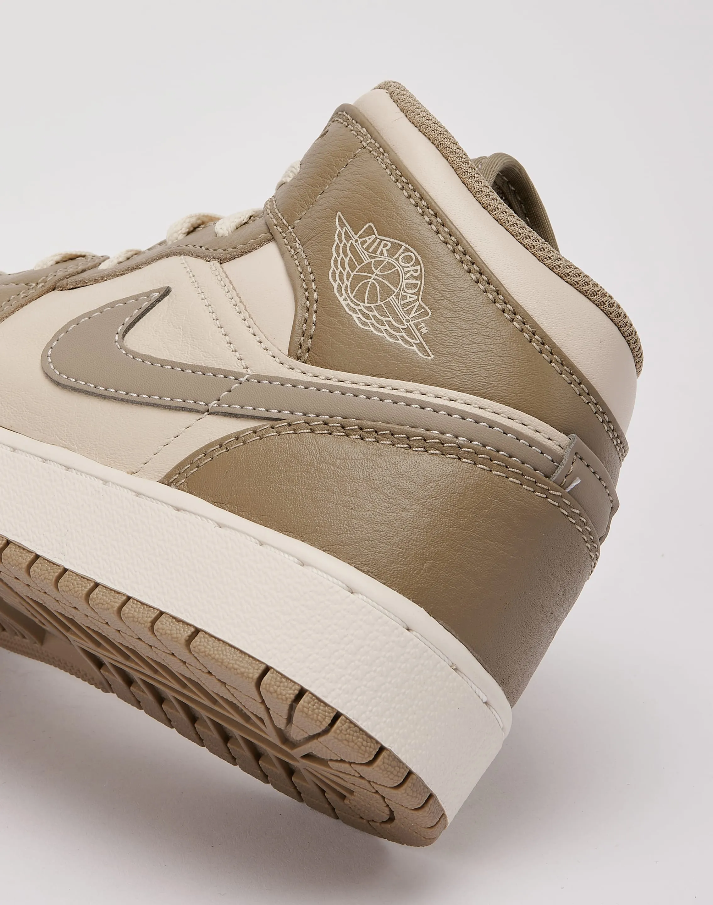 Jordan Air Jordan 1 Mid Grade-School