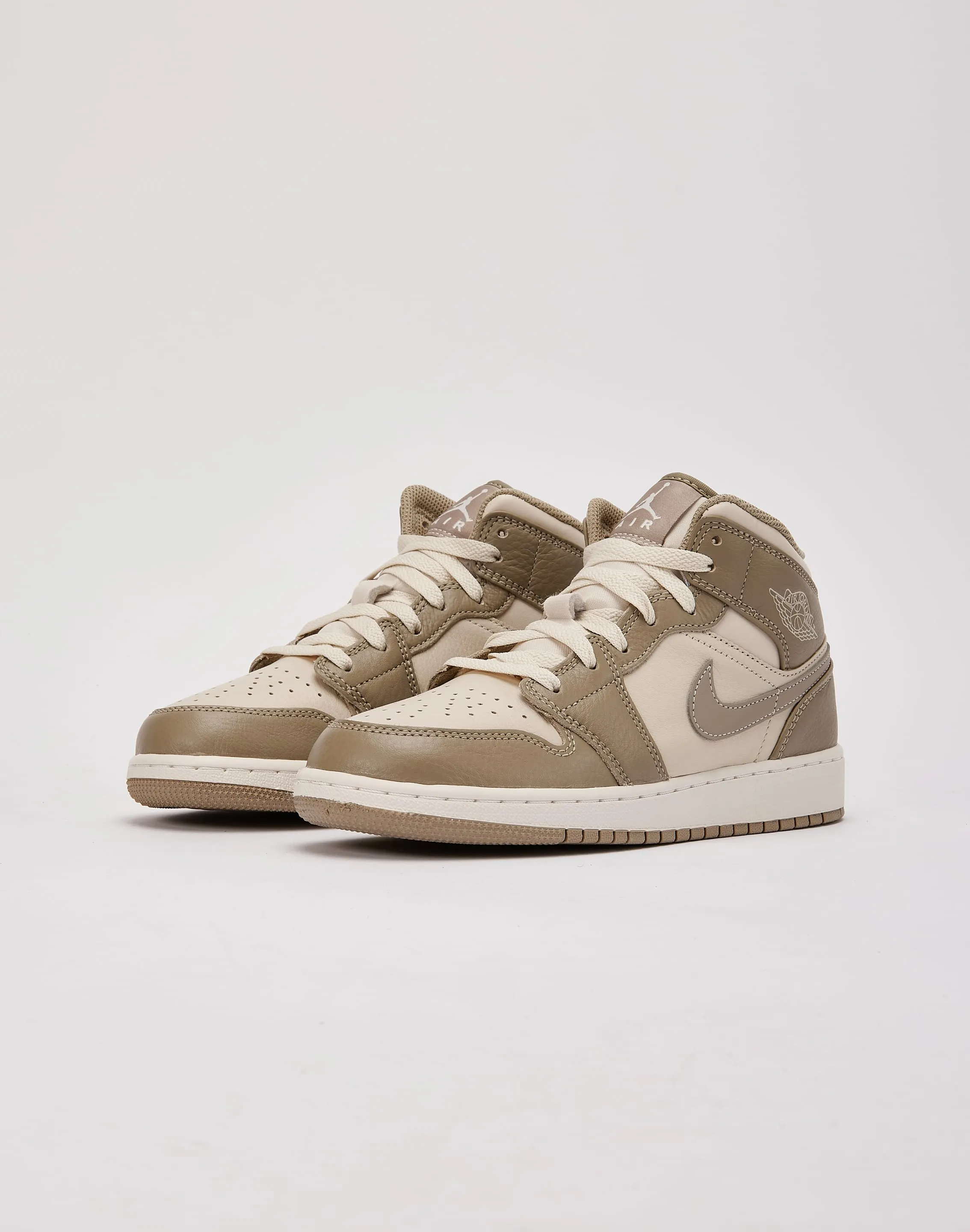 Jordan Air Jordan 1 Mid Grade-School