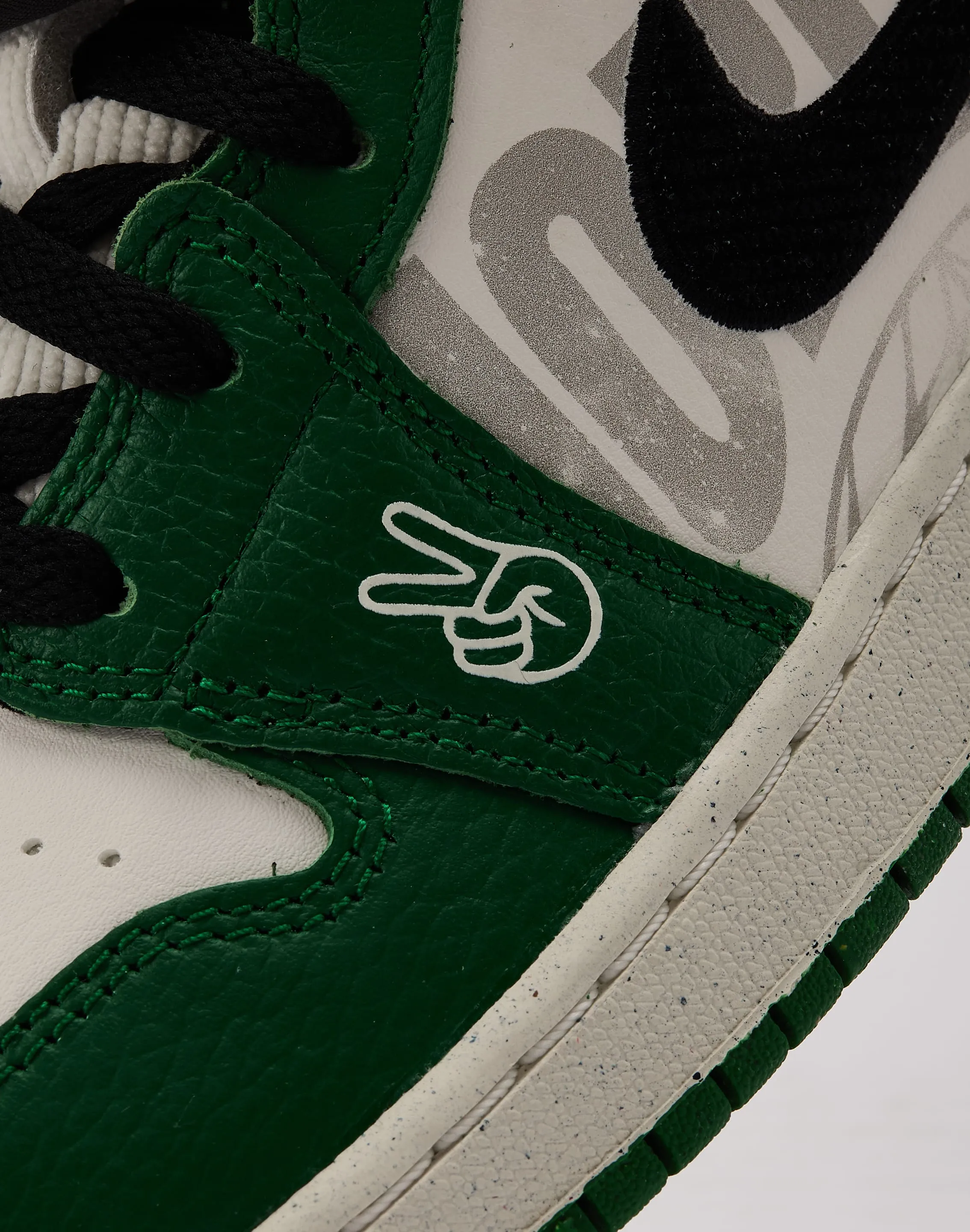 Jordan Air Jordan 1 Mid SE Grade-School