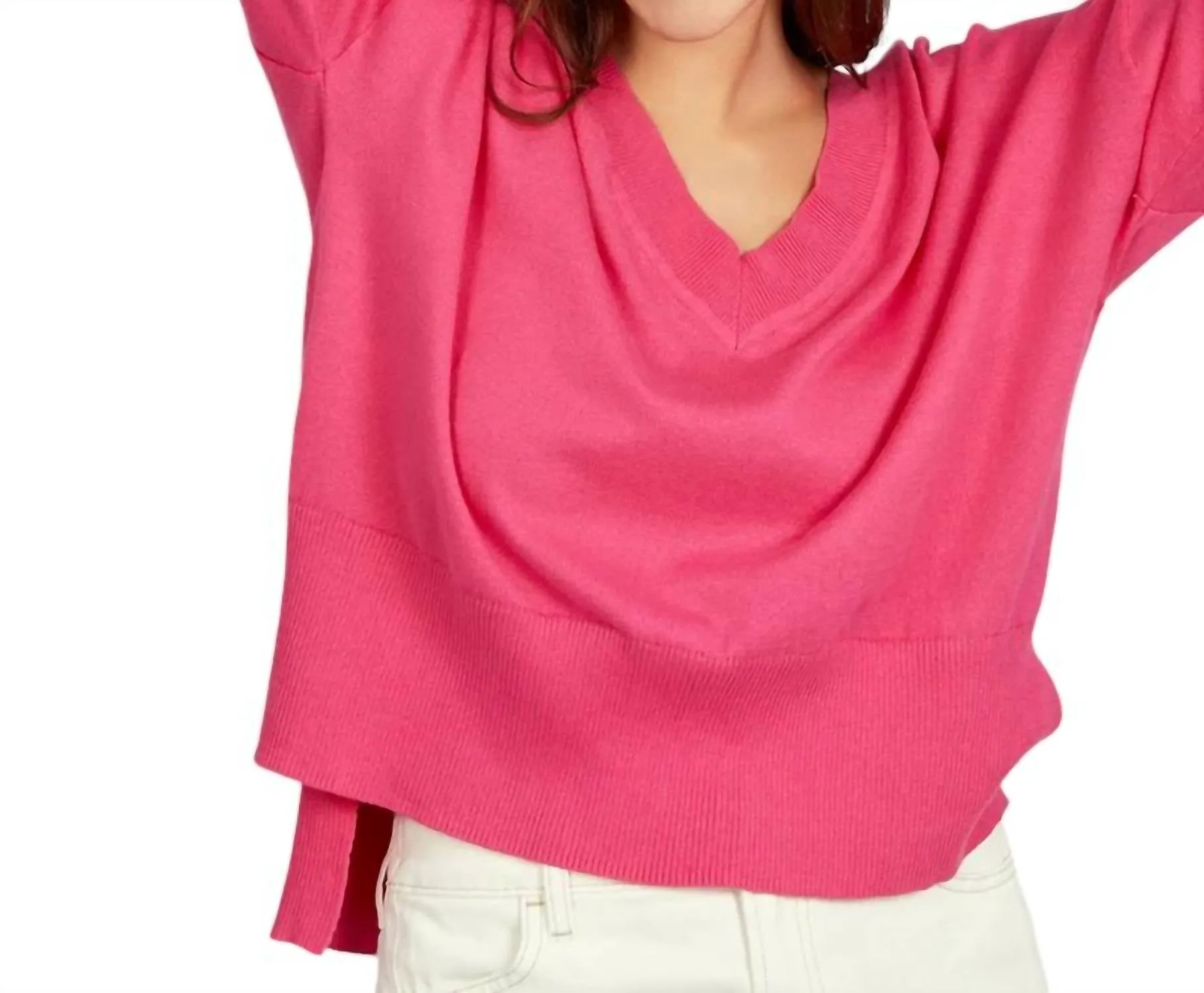 Noor Oversized V-Neck Pullover In Shocking Pink