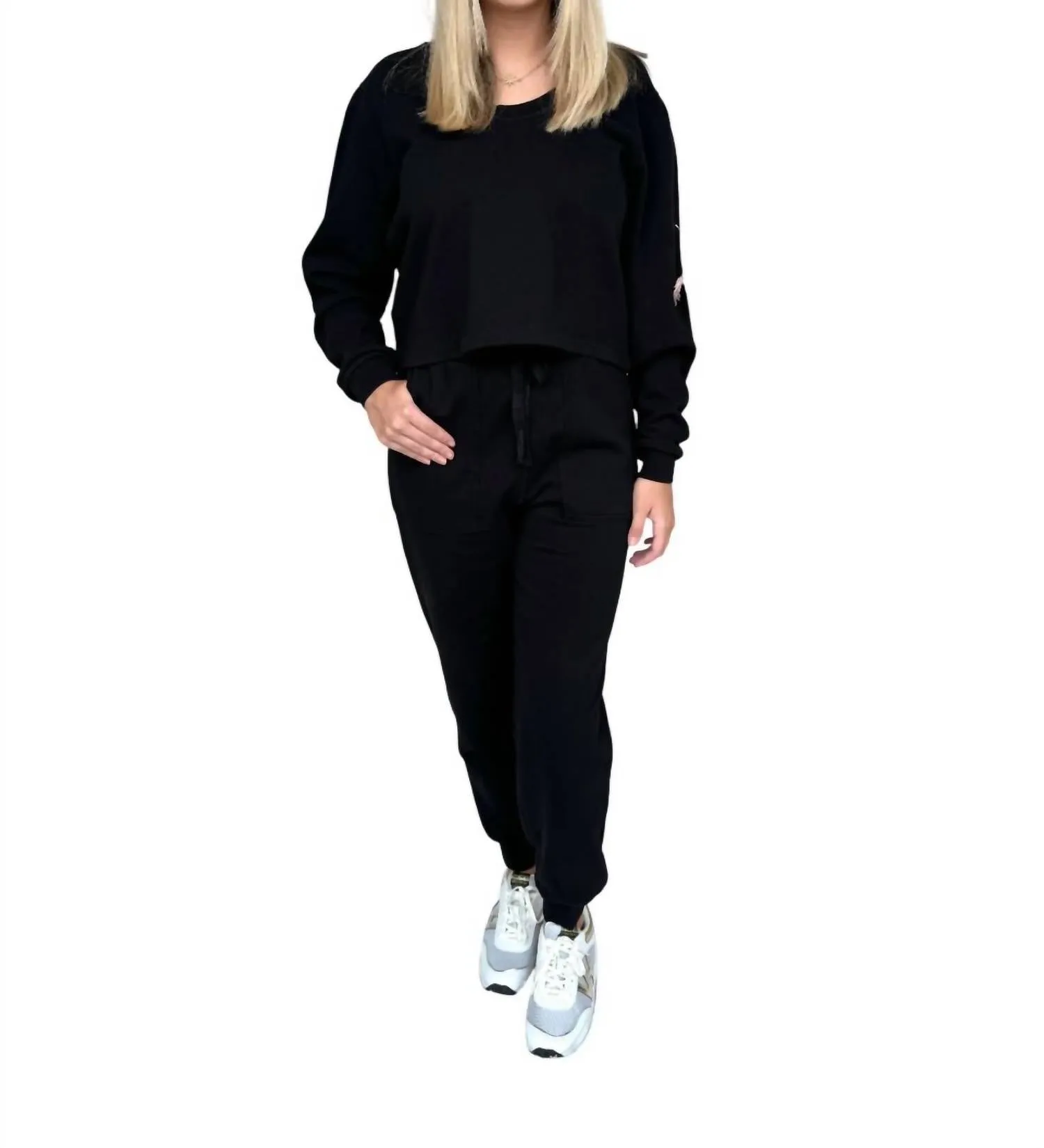 Raya Sweatshirt In Black