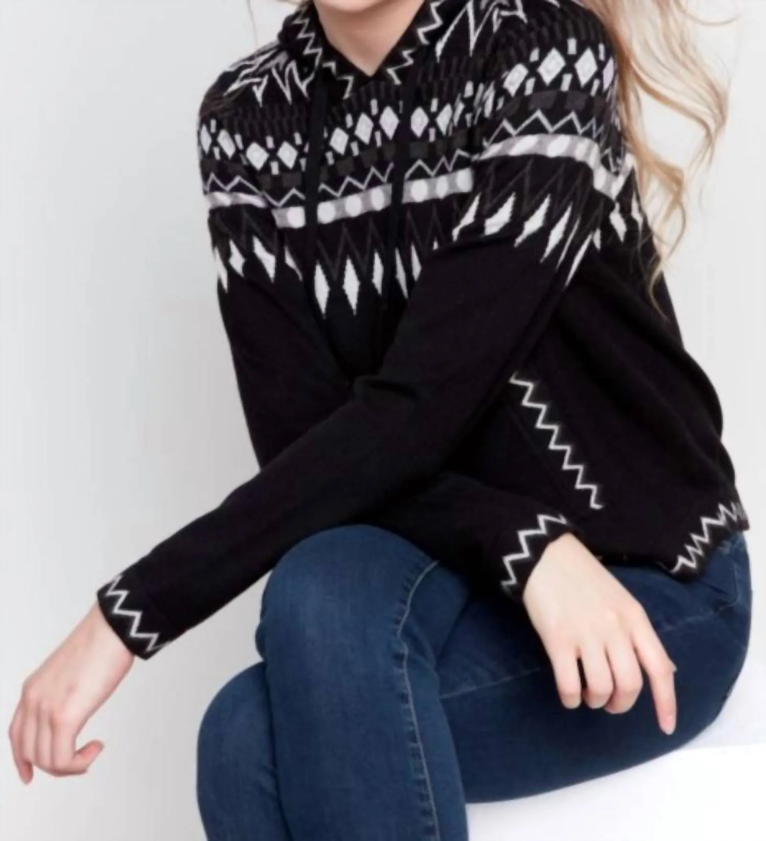 Ski Hoodie Sweater In Black