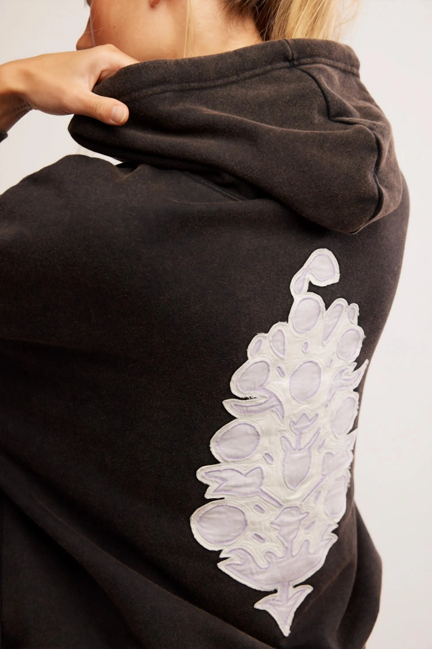 Sprint To The Finish Line Logo Sweatshirt In Black